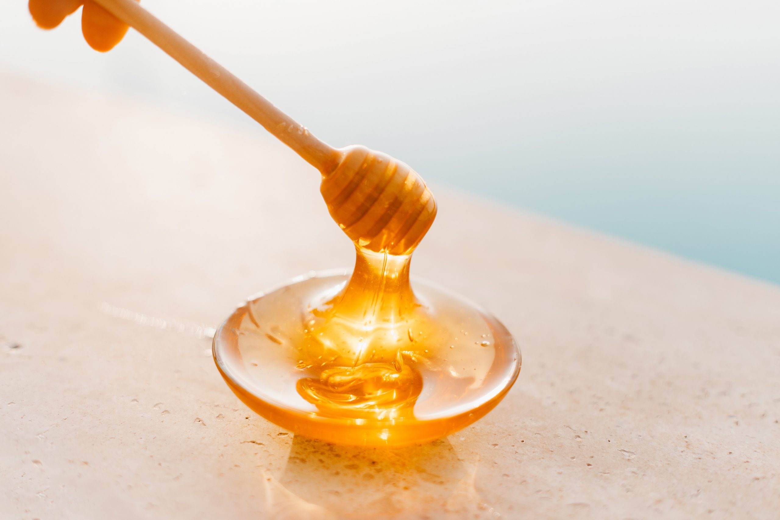 ¡Por qué se usa la miel en los hechizos de amor y cómo usarla para conseguir lo que quieres!